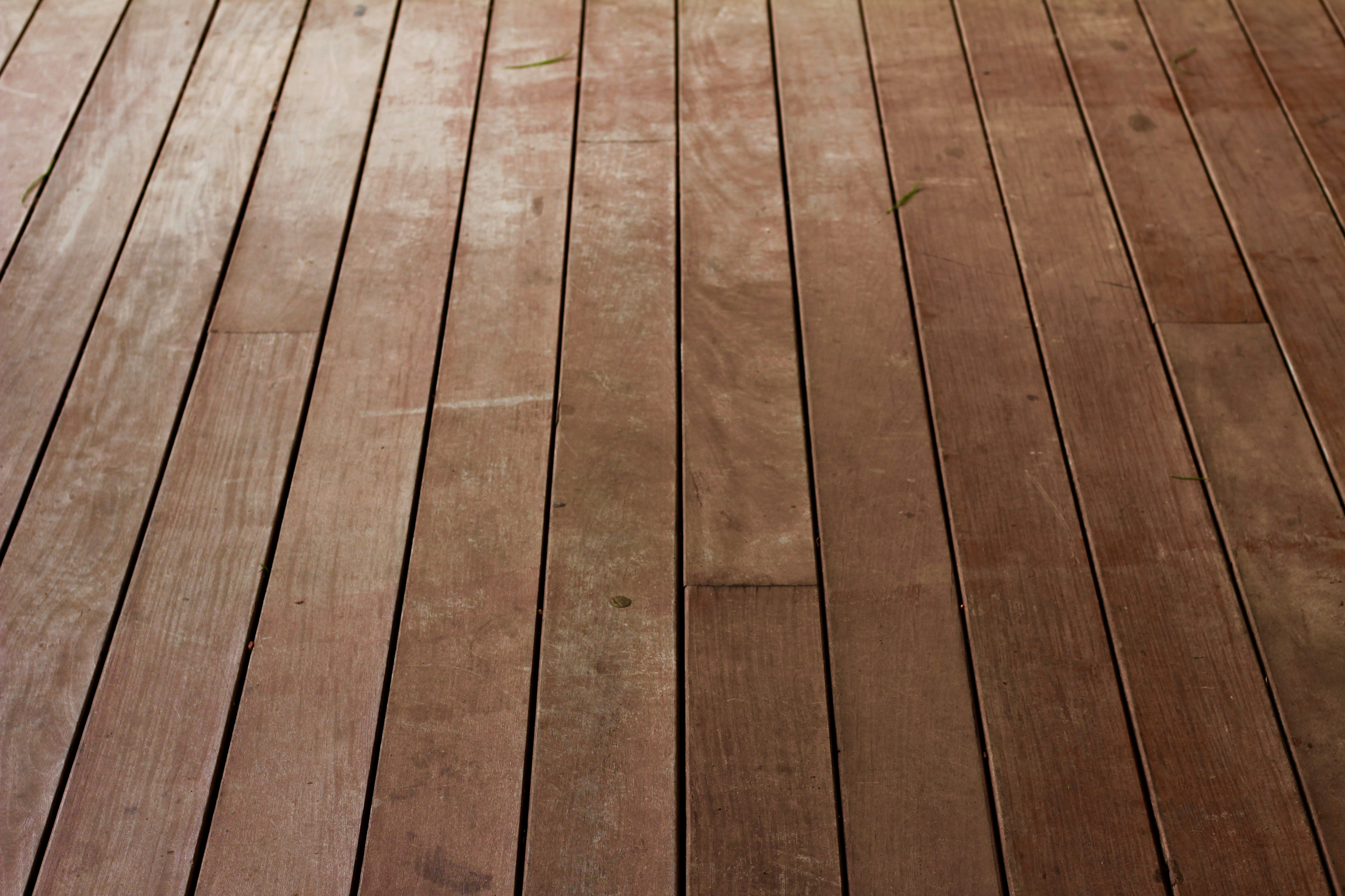 Restored deck after cleaning